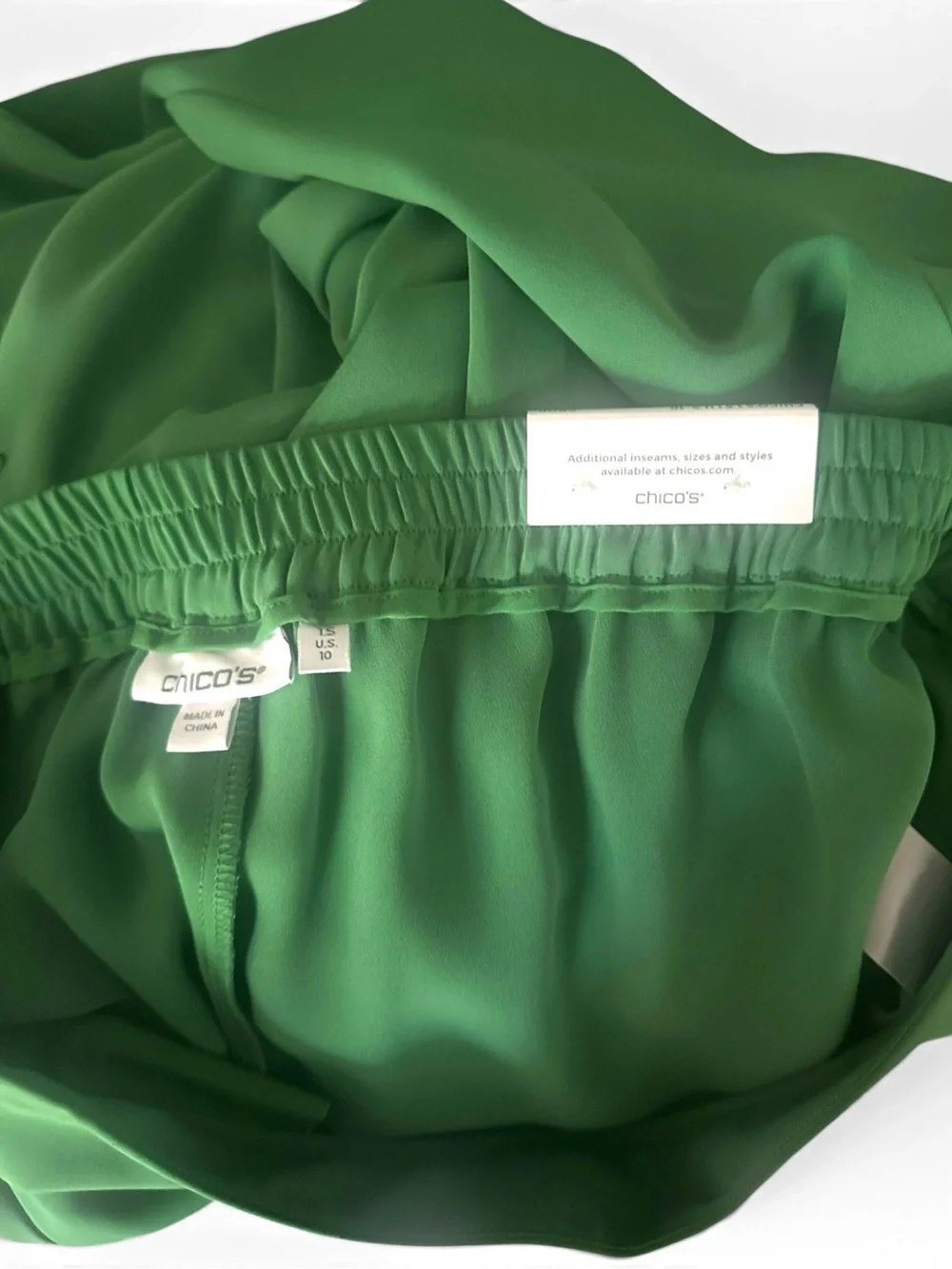 Chico’s NWT Green Eyelet Blouse & Wide Leg Pants 2 Pc Set Size 1.5 / 10